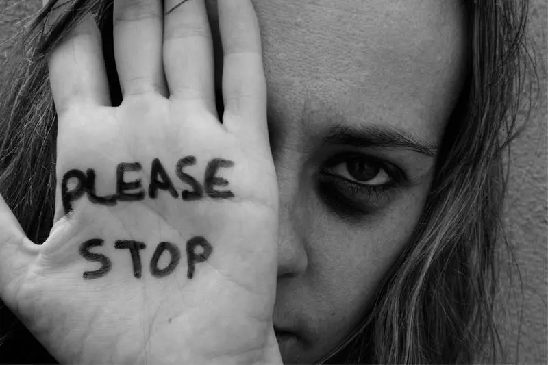 Femeia și femicidul: reflecții psihologice și culturale asupra unei crime previzibile